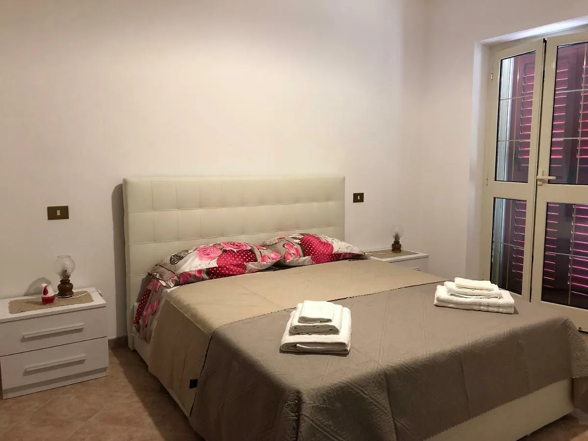 Appartamento In Villa Andreina Orosei 0*,