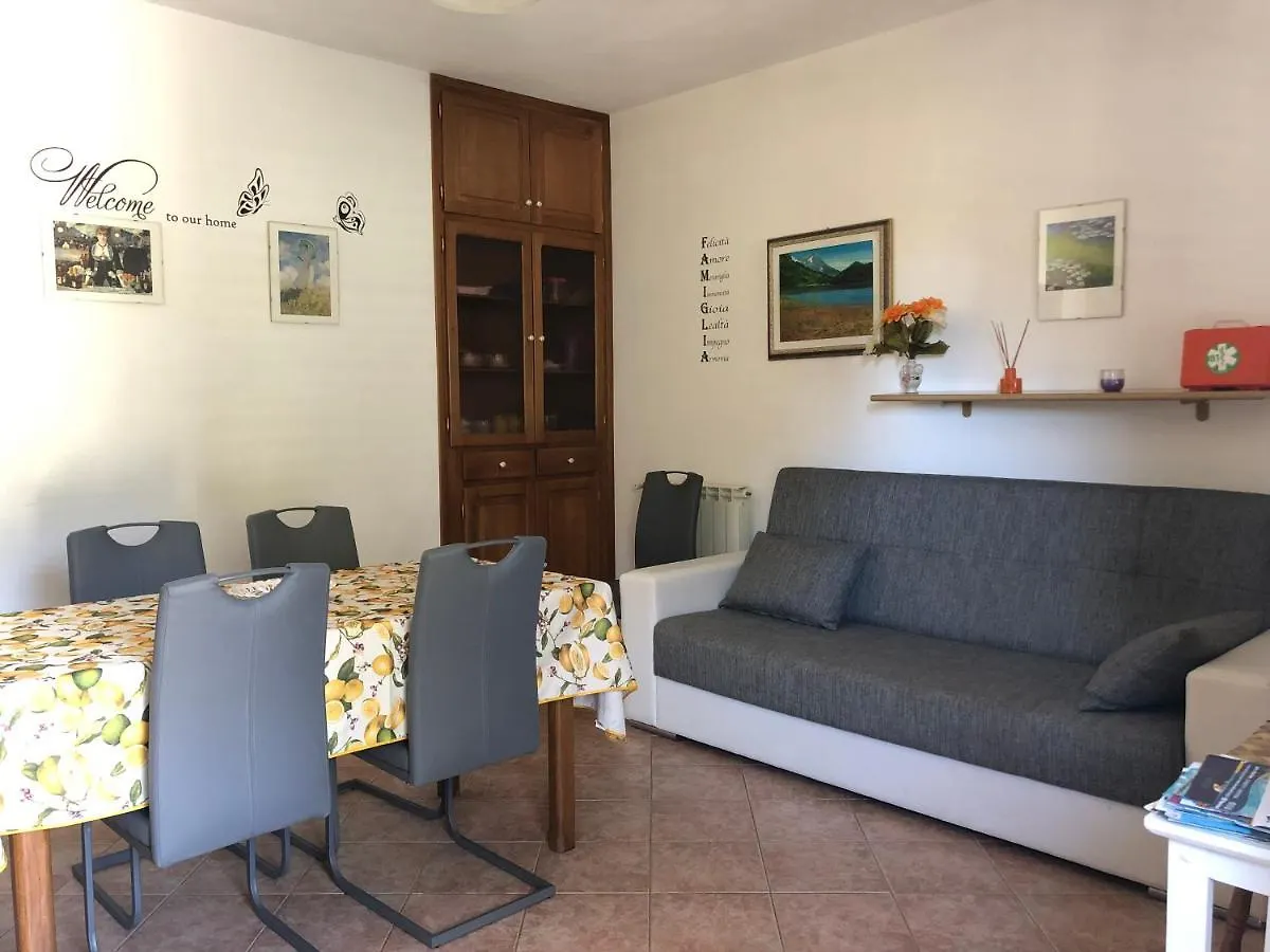 Appartamento In Villa Andreina Orosei Apartment