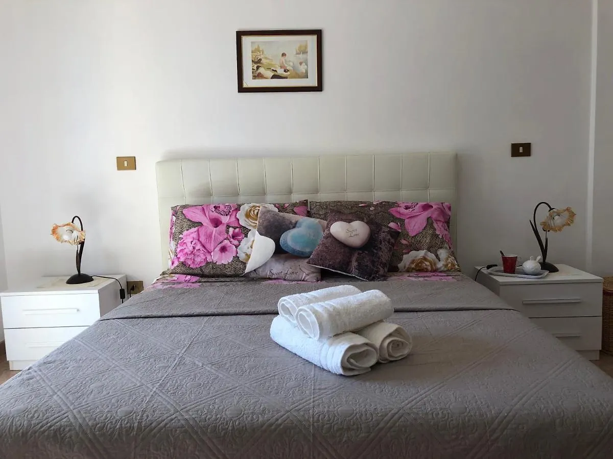 Apartment Appartamento In Villa Andreina Orosei